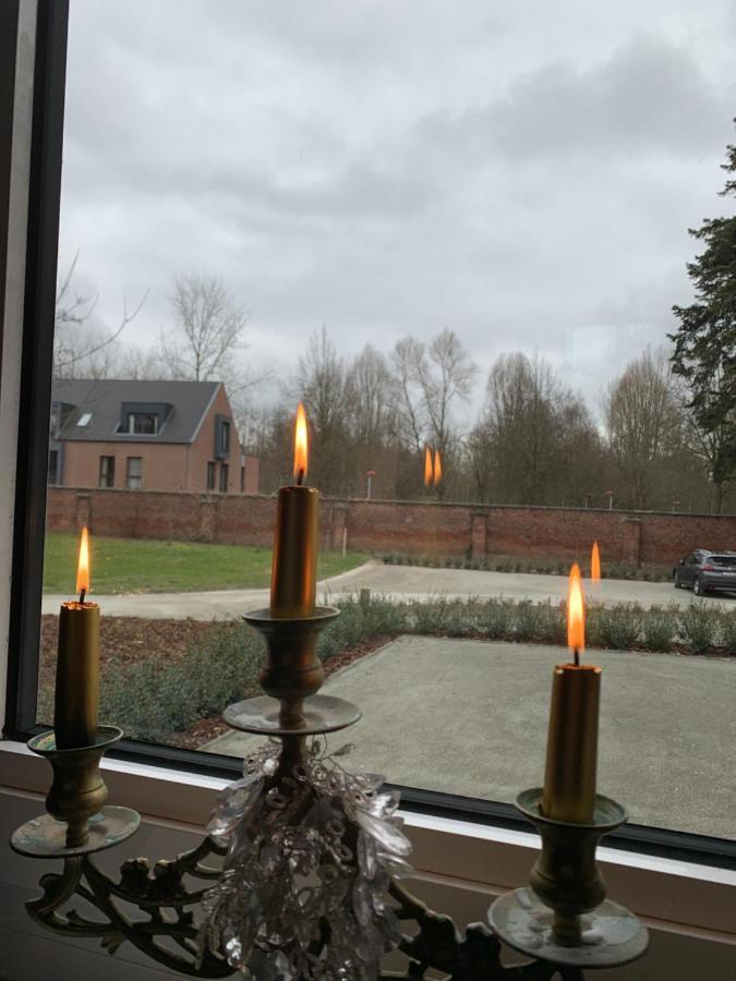 De Lotuspoort Met Mihr'S B&B In De Abdij Van Bornem Bagian luar foto