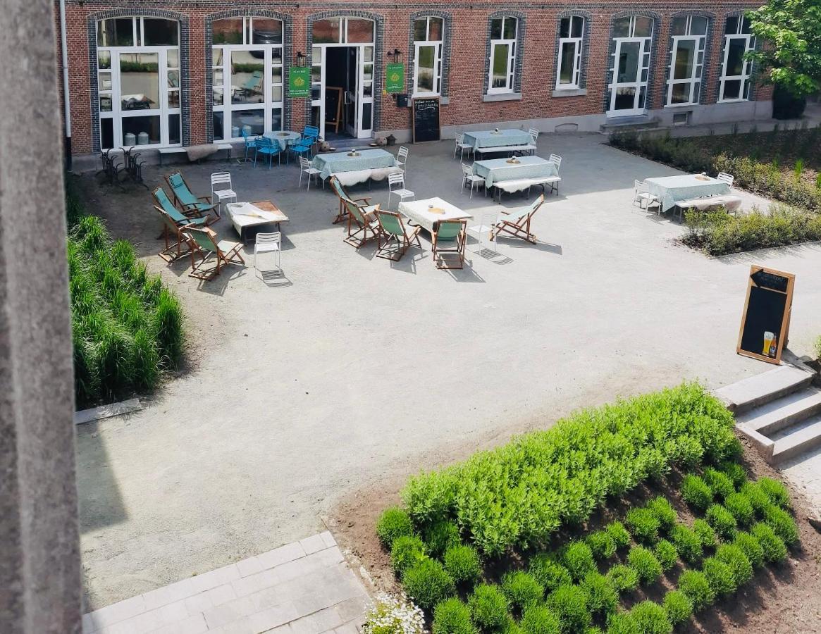 De Lotuspoort Met Mihr'S B&B In De Abdij Van Bornem Bagian luar foto