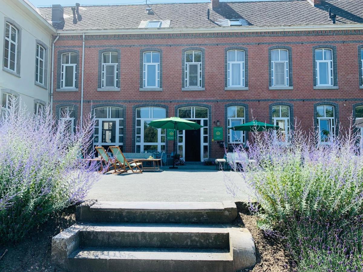 De Lotuspoort Met Mihr'S B&B In De Abdij Van Bornem Bagian luar foto
