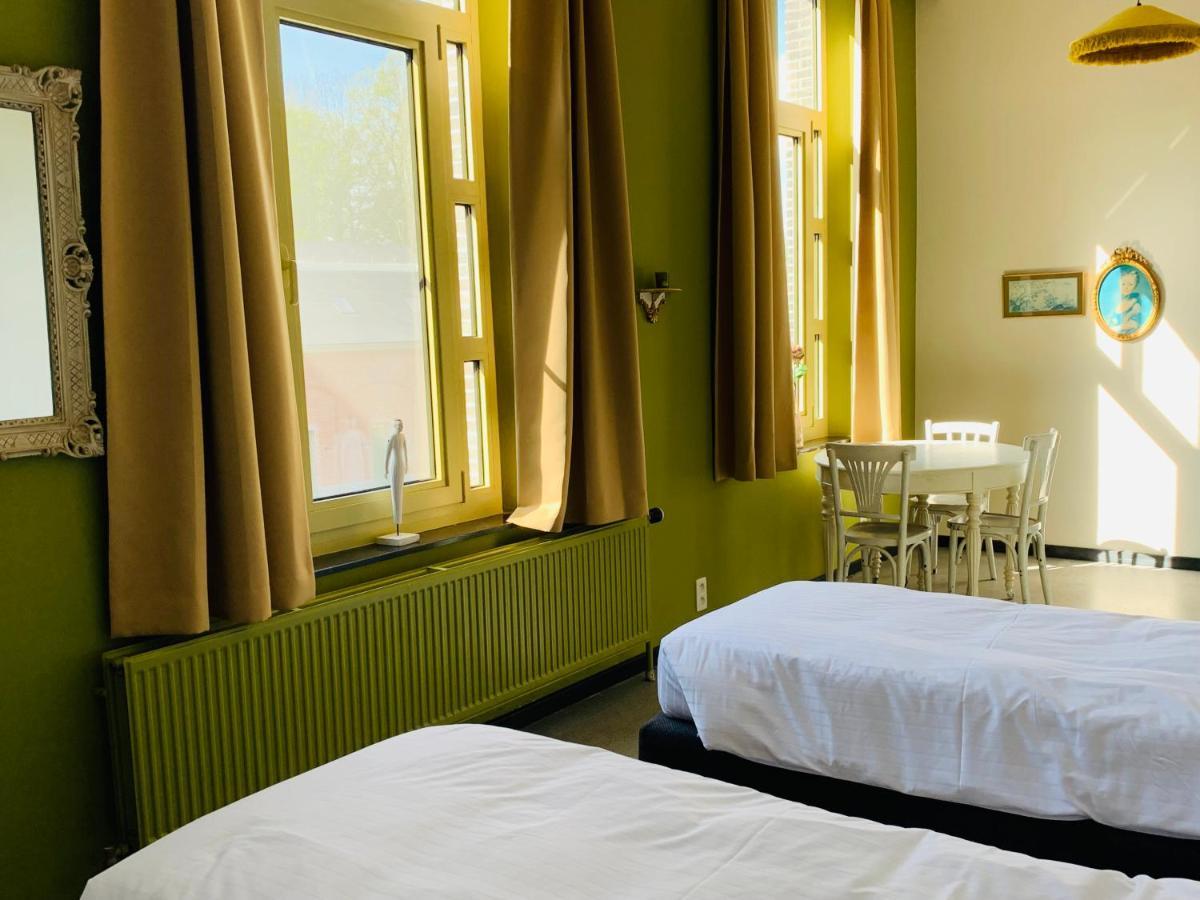 De Lotuspoort Met Mihr'S B&B In De Abdij Van Bornem Bagian luar foto